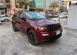 جیپ گراند شیرۆکی